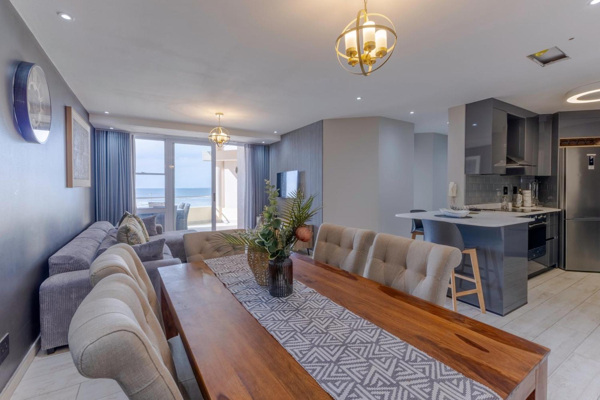 Lagoon Luxury Apartment *