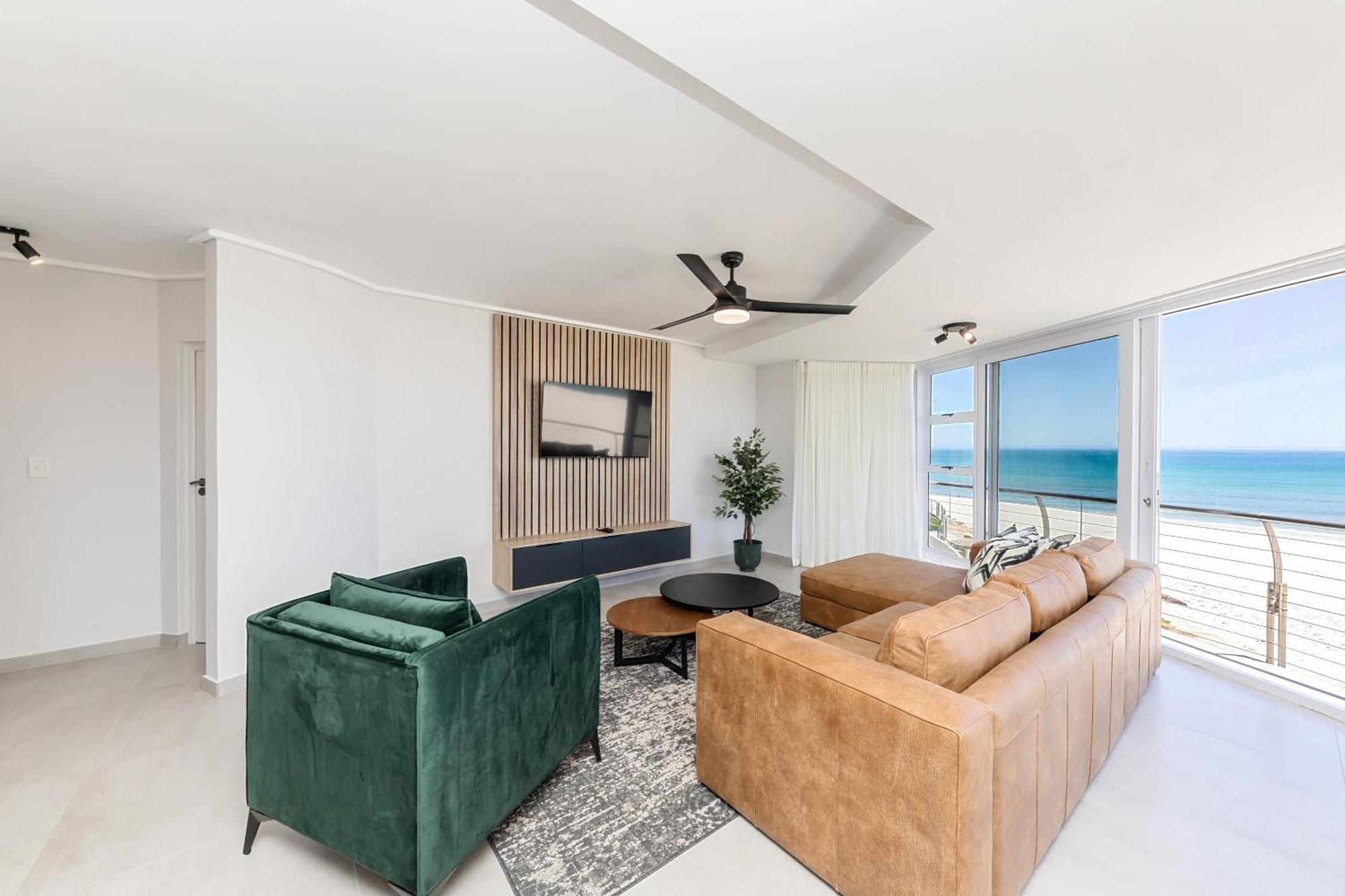 Lagoon Luxury * Cape Town
